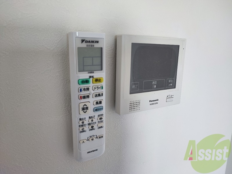 セキュリティ　ＴＶモニター付インターホンです。来客者の顔が見えるので安心！