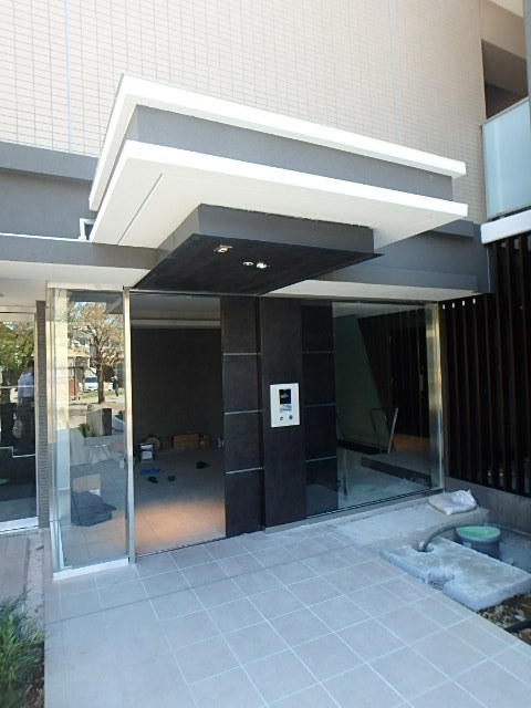 エントランス　セキュリティーにも配慮。