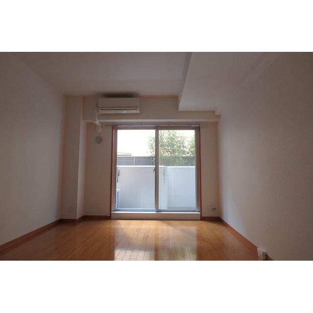 その他部屋・スペース　リビングを別角度から