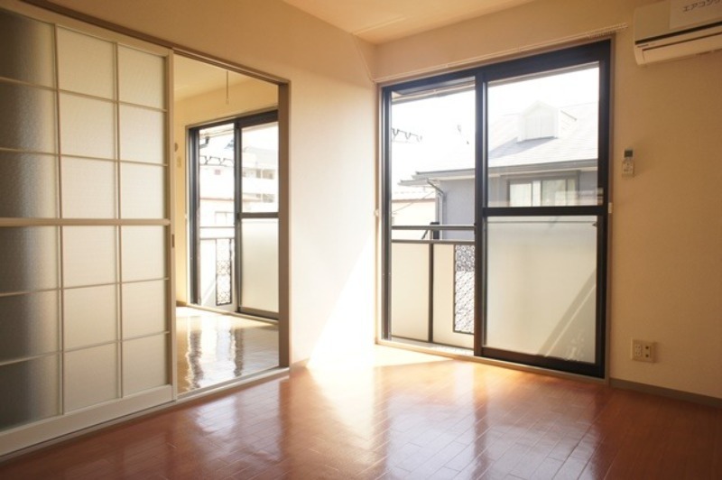 居室・リビング　図面と現状に相違がある場合には現状を優先