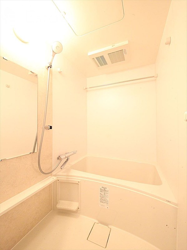 バス・シャワールーム　バスルーム