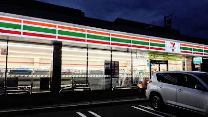 コンビニ　セブンイレブン札幌福住2条店（コンビニ）まで220m