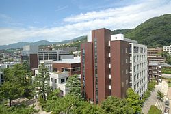 大学・短大　私立甲南大学岡本キャンパス（大学・短大）まで1897m