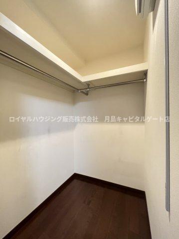 収納　6.2帖の洋室WIC