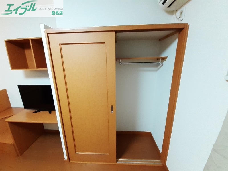 収納　同型参考写真