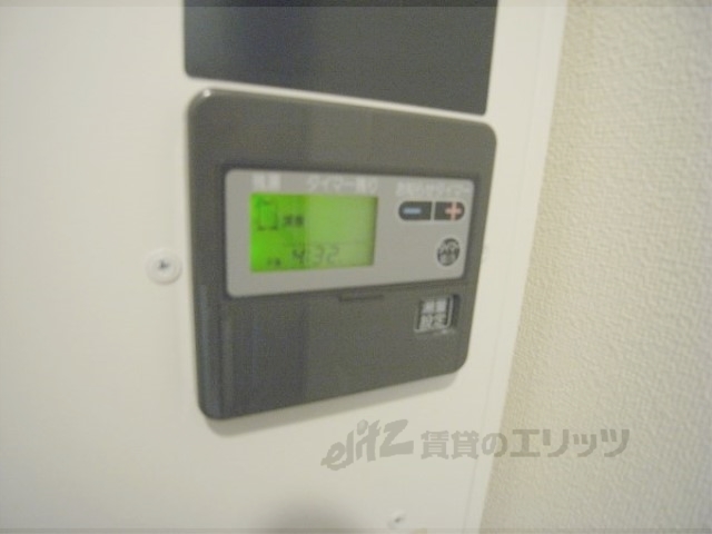 その他設備　給湯器リモコン