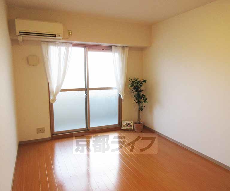 居室・リビング　明るいお部屋です！