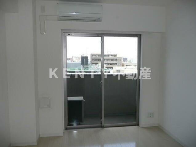 その他部屋・スペース　落ち着いて過ごせるお部屋なので、寝室にいかがでしょうか