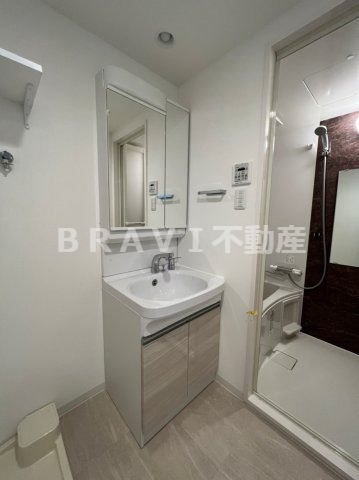 洗面設備　【アドバンス上町台シュタット】独立洗面台あり、毎朝おしゃれに