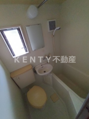 バス・シャワールーム　落ち着いた空間のお風呂です