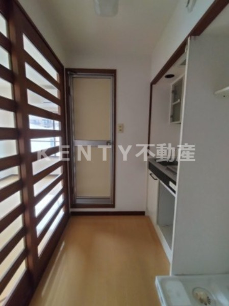 その他部屋・スペース　明るい色調の室内です