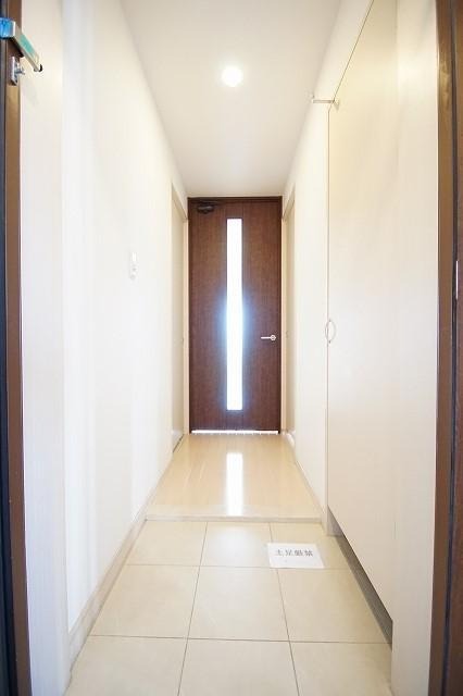 玄関　物件の画像6