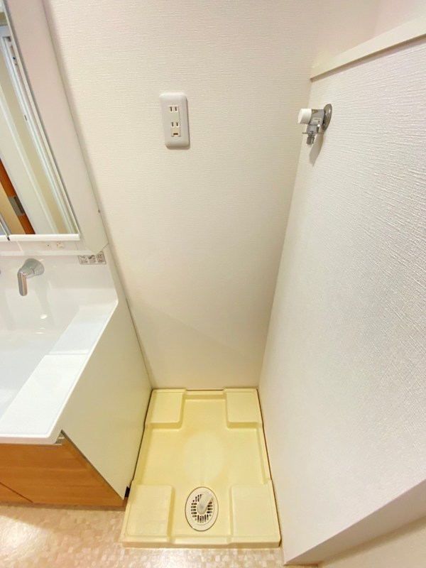 その他設備　室内洗濯機置き場完備。