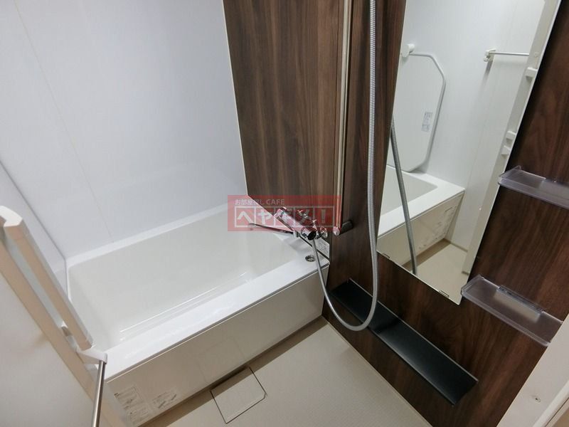 バス・シャワールーム　バス