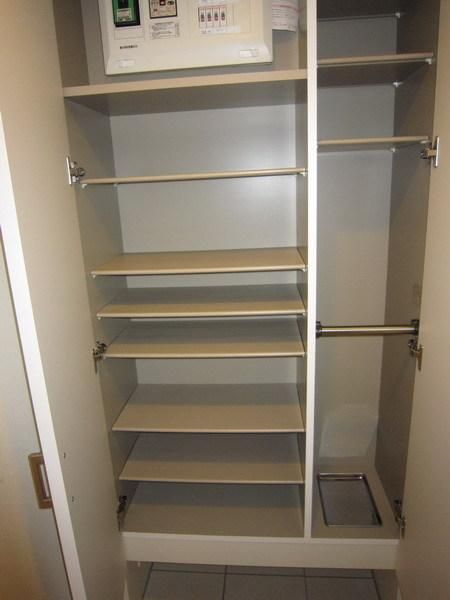 玄関　シューズボックス