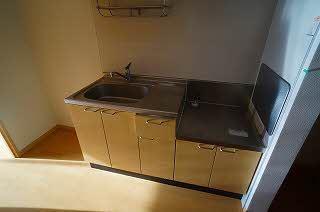 キッチン　反転タイプの写真です。