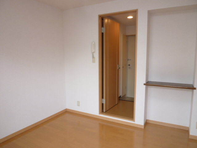 居室・リビング　別の部屋の写真です