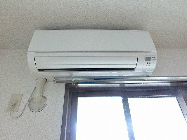 その他設備　LDKに取り付けられているエアコン