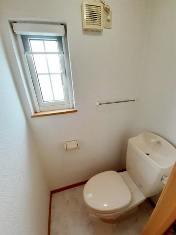 トイレ　トイレもきれいです