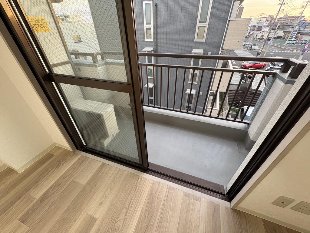バルコニー　※リフォーム後の別部屋写真です。ご参考下さい。