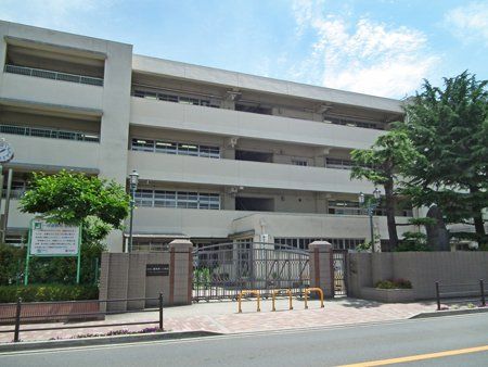 小学校　吹田市立豊津第一小学校（小学校）まで545m
