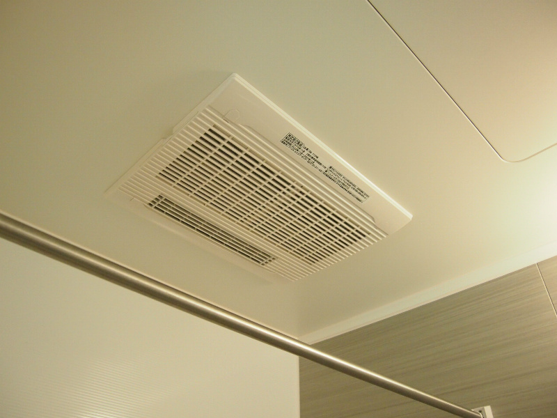 バス・シャワールーム　浴室乾燥機