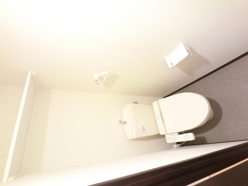 トイレ　室内は現状を優先します