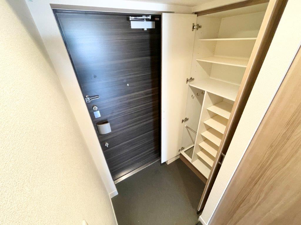 玄関　プレサンスシリーズ参考写真