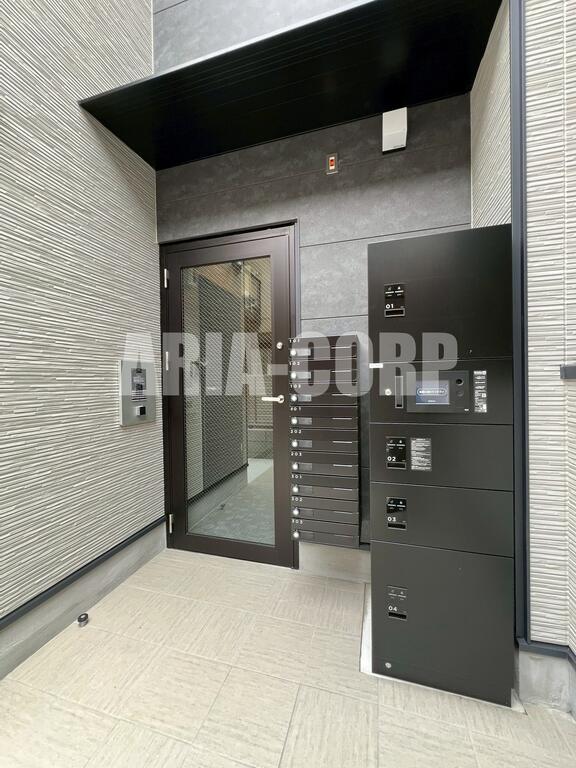 エントランス　IOT導入で設備操作をスマホで完結できます♪