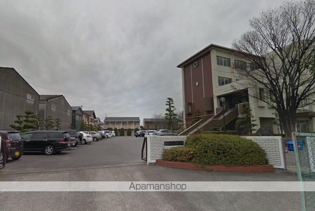 中学校　小牧西中学校（中学校）まで954m