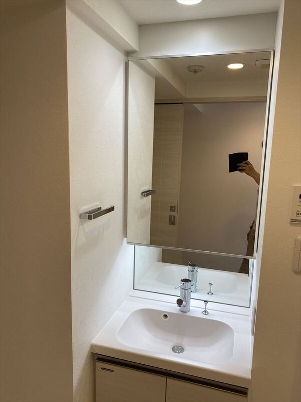 洗面設備　脱衣スペースもあります