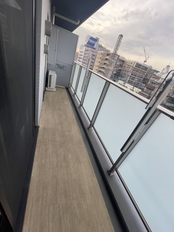 バルコニー　外からの目が気にならないバルコニーで洗濯物が干せます