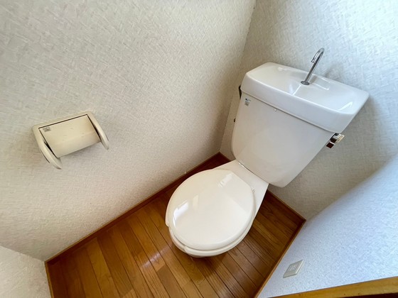 トイレ　※別部屋の写真です