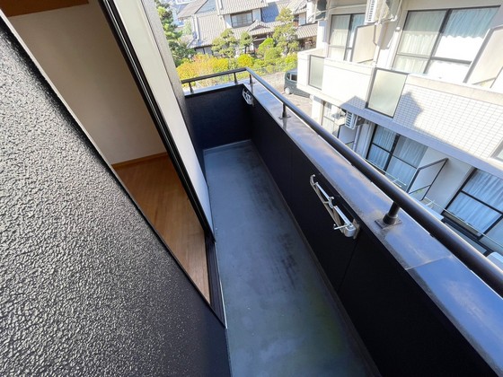 バルコニー　※別部屋の写真です