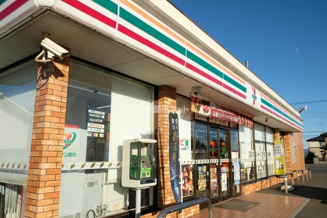 コンビニ　セブンイレブン 下館小川店（コンビニ）まで1130m
