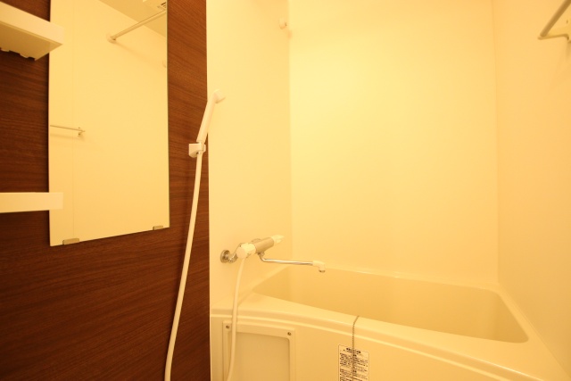 バス・シャワールーム　※別室の参考写真の為、現況優先です。