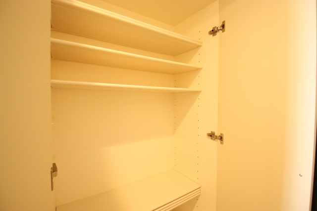 収納　※別室の参考写真の為、現況優先です。