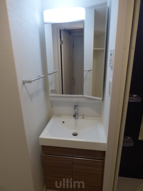 洗面設備　※別のお部屋のお写真です。御参考までに。