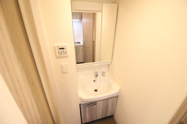 洗面設備　独立洗面台