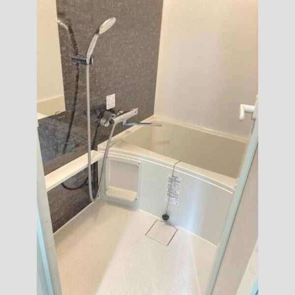 バス・シャワールーム　別部屋参考写真