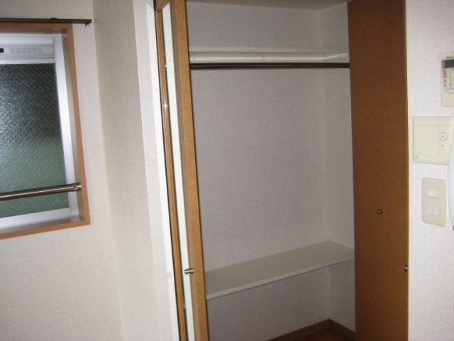 収納　クローゼット