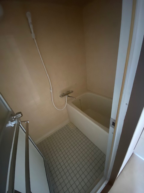 バス・シャワールーム　お風呂で日々の疲れを落としましょう