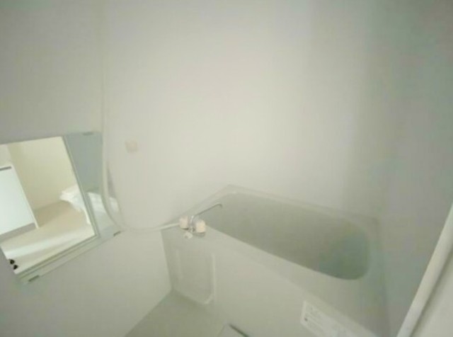 バス・シャワールーム　※別部屋の参考写真です。