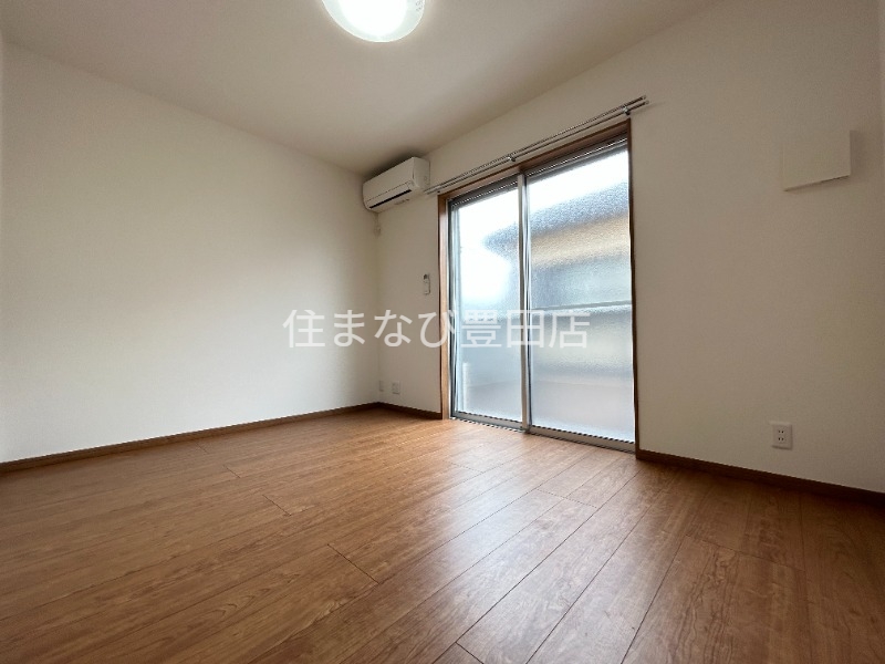 居室・リビング　同型別部屋写真