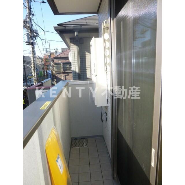 バルコニー　バルコニーからの眺めを楽しみながら食事をしませんか