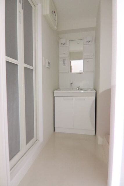 洗面設備　※別室の参考写真の為、現況優先です。