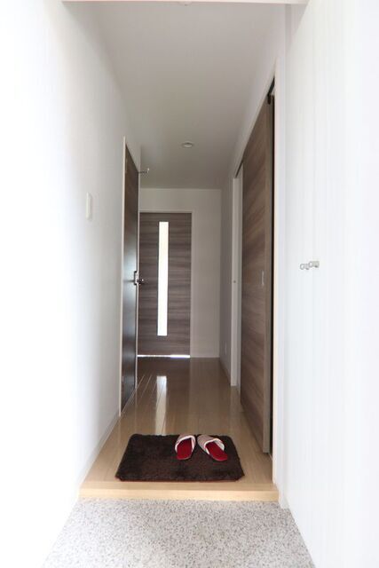 玄関　※別室の参考写真の為、現況優先です。