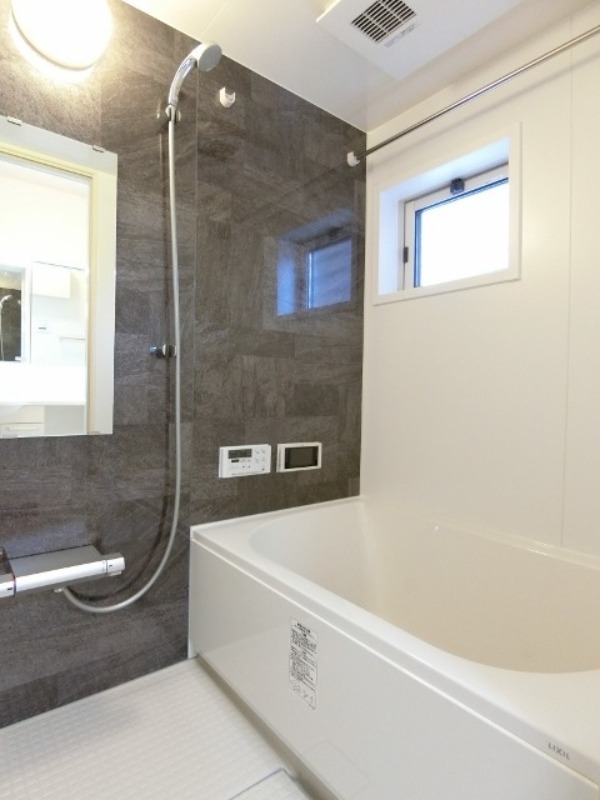 バス・シャワールーム　図面と現状に相違がある場合には現状を優先