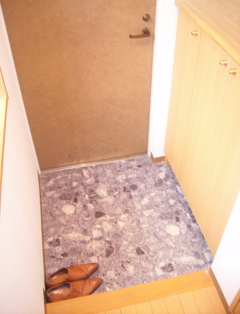 玄関　※別部屋参考写真☆玄関にはシューズBOXあり☆