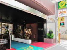 スーパー　ココスナカムラ麹町店（スーパー）まで472m